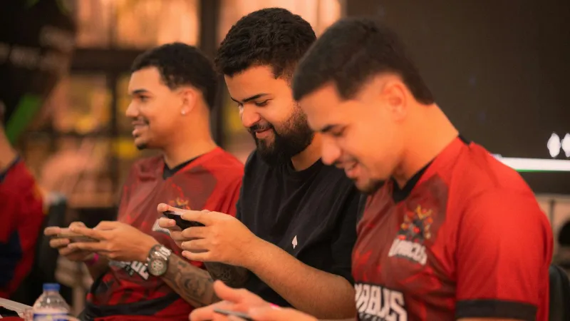 Ping, Marker, Move: How Vietnamese Gamers Built a Whole Tactical Language Without Saying a Word