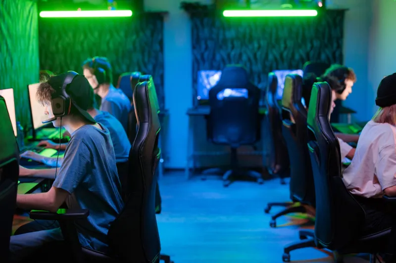Level Up Your World: The US Gamer's Starter Pack for Vietnamese Online Gaming Culture